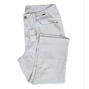 NWT Judy Blue Women's White Cropped Jeans